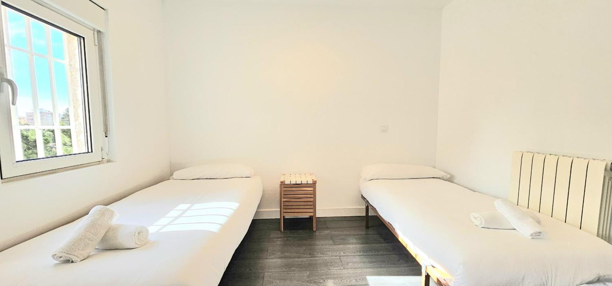 Apartamento Para 5 Personas Cerca De Ifema Y Aeropuerto Alquiler Temporal Madrid Exterior photo